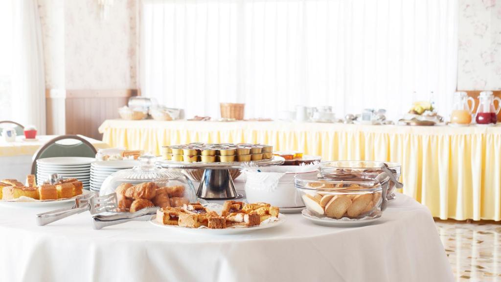 Tre Laghi Hotel Nebbiuno Kültér fotó