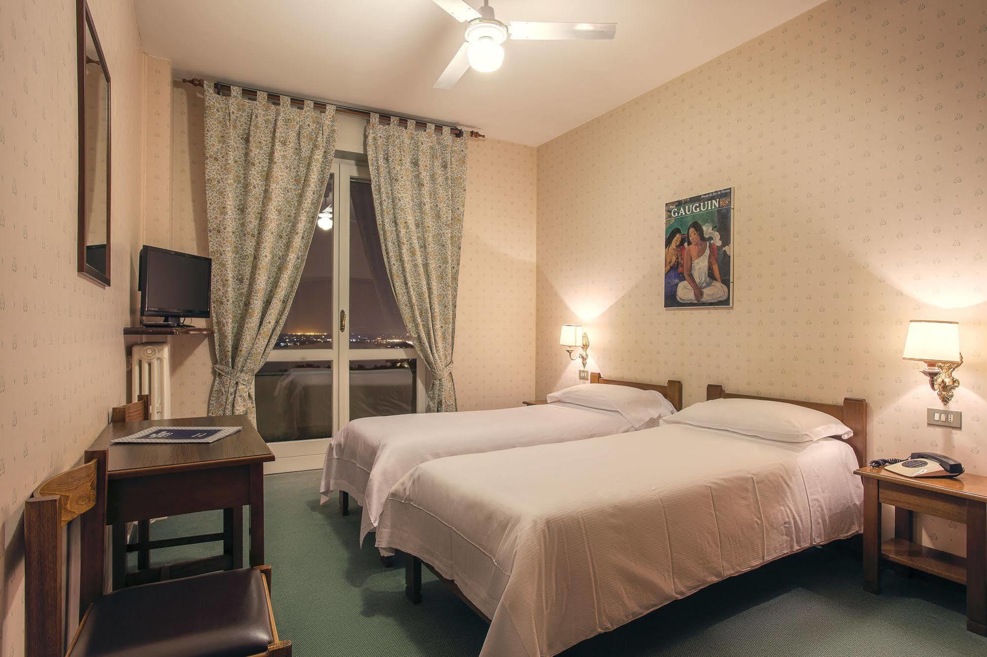 Tre Laghi Hotel Nebbiuno Kültér fotó