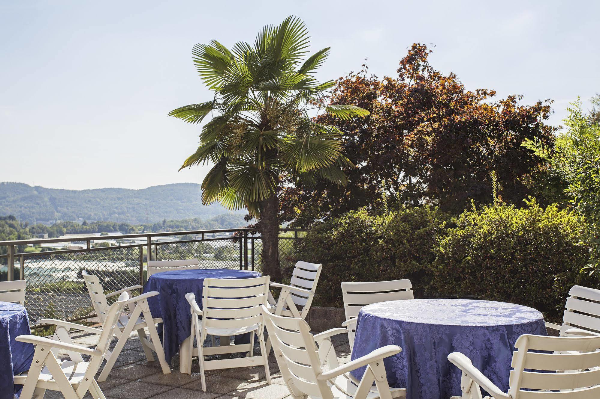 Tre Laghi Hotel Nebbiuno Kültér fotó